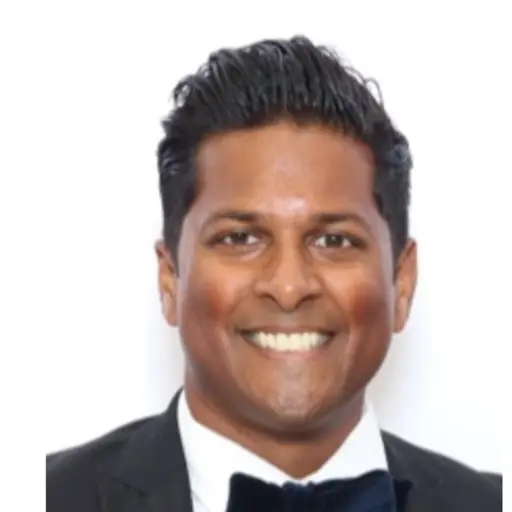 Luke J Paramasivam