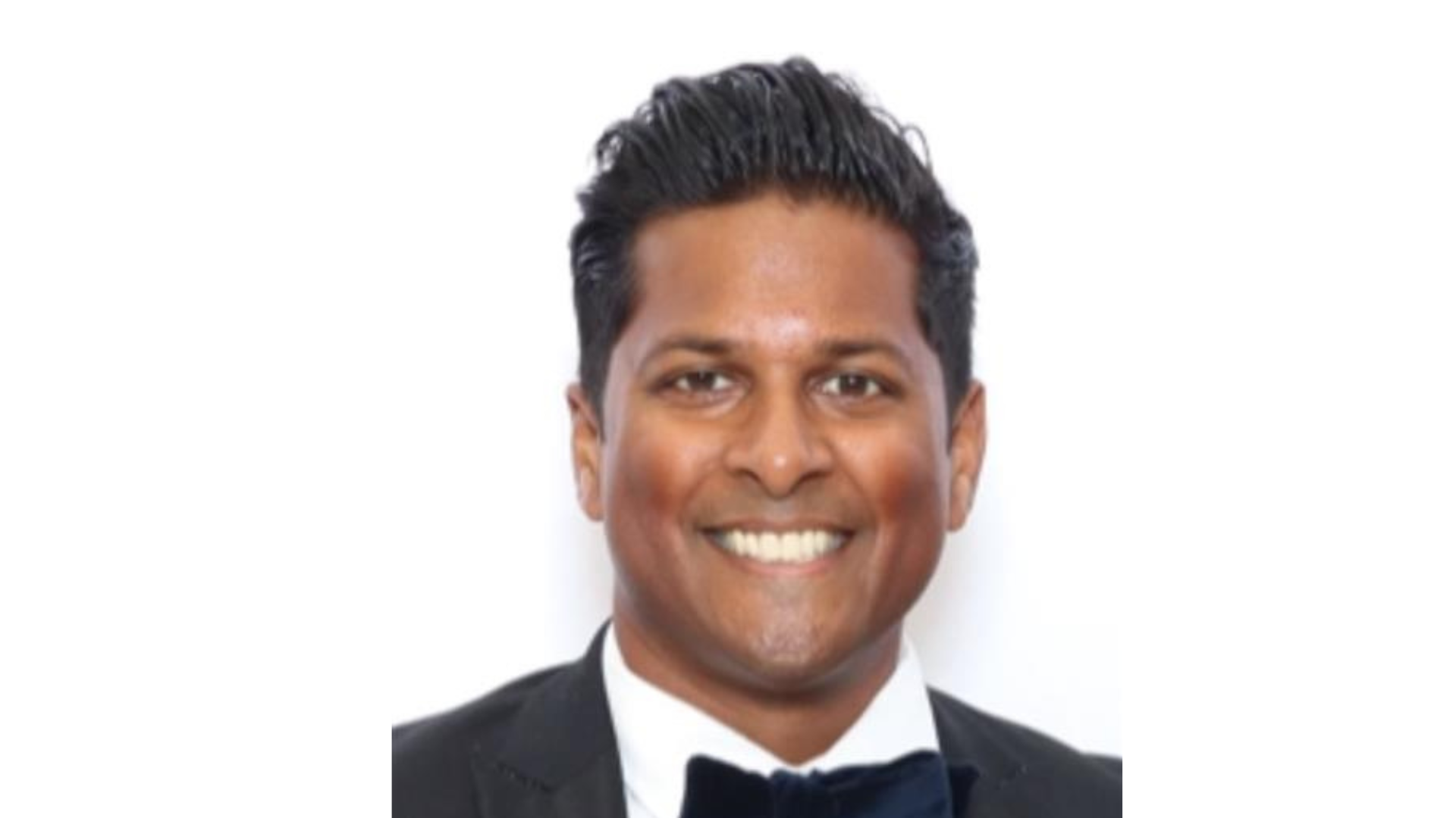 Luke J Paramasivam